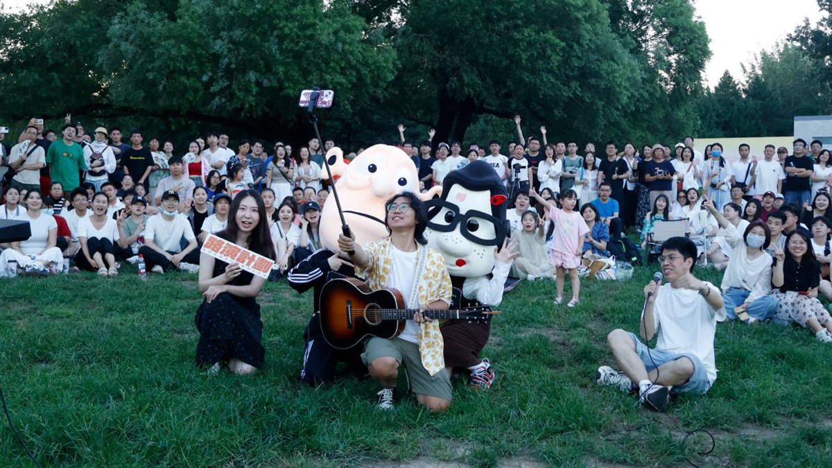 “北京路演计划”：在角落里放声歌唱｜100 个有意思的人（51）